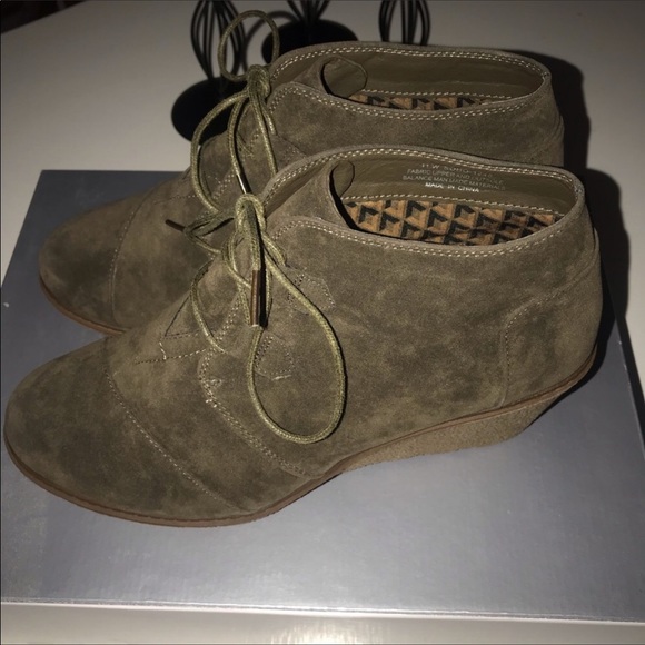 Avenue Shoes - Cloud Walker Lace up Bootie